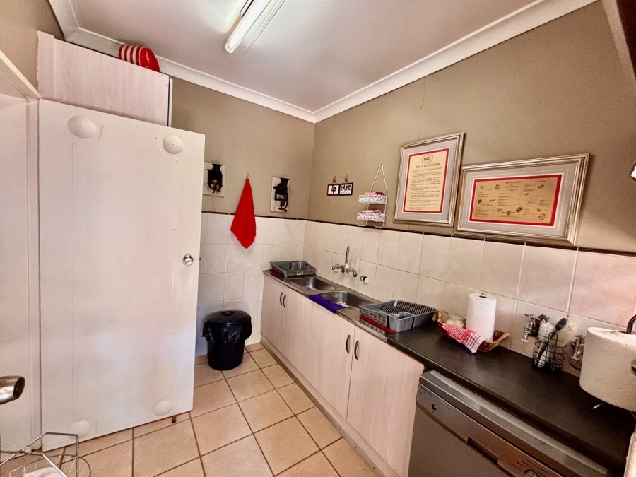4 Bedroom Property for Sale in Wilkoppies North West